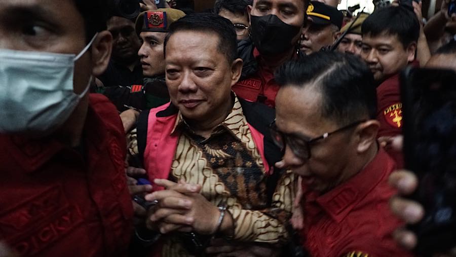 Tersangka kasus dugaan TPPU Febrie Adriansyah tiba di Pengadilan Tipikor, Jakarta, Rabu (7/10/2026). (Bloomberg Technoz/Andrean K)