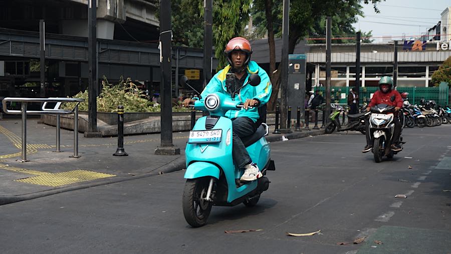 Sementara Komdigi akan berfokus kepada transportasi online khusus angkutan barang. (Bloomberg Technoz/Andrean Kristianto)