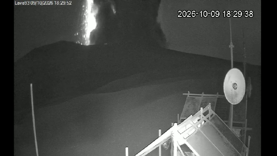 Pantauan Aktivitas Erupsi Gunung Anak Krakatau