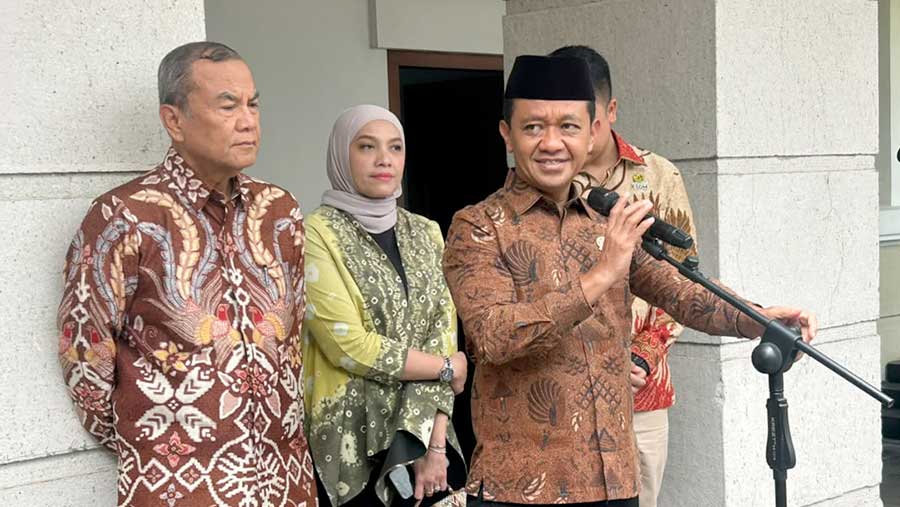 Menteri ESDM Lahadalia di kantor Kementerian ESDM tanggalnya hari ini (Bloomberg Technoz/Azura Yumna)
