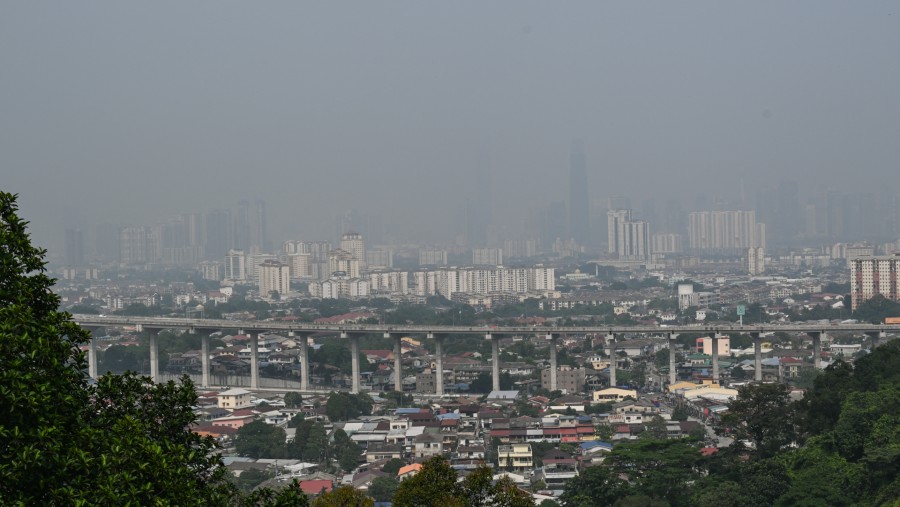 Dampak karhutla di Malaysia. (Sumber: Bloomberg)
